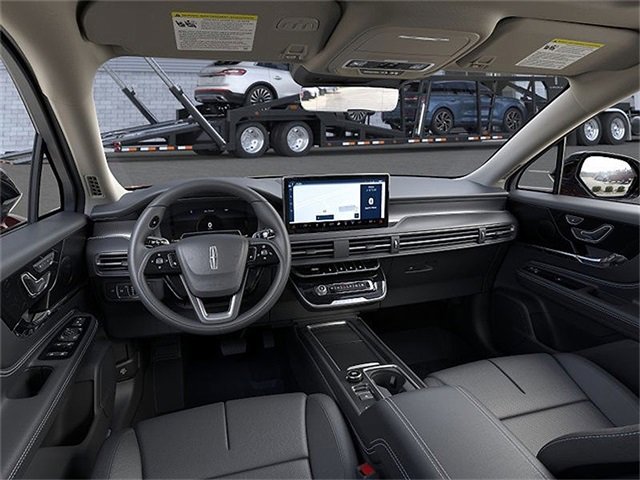 New 2026 Lincoln Corsair Premiere image 9