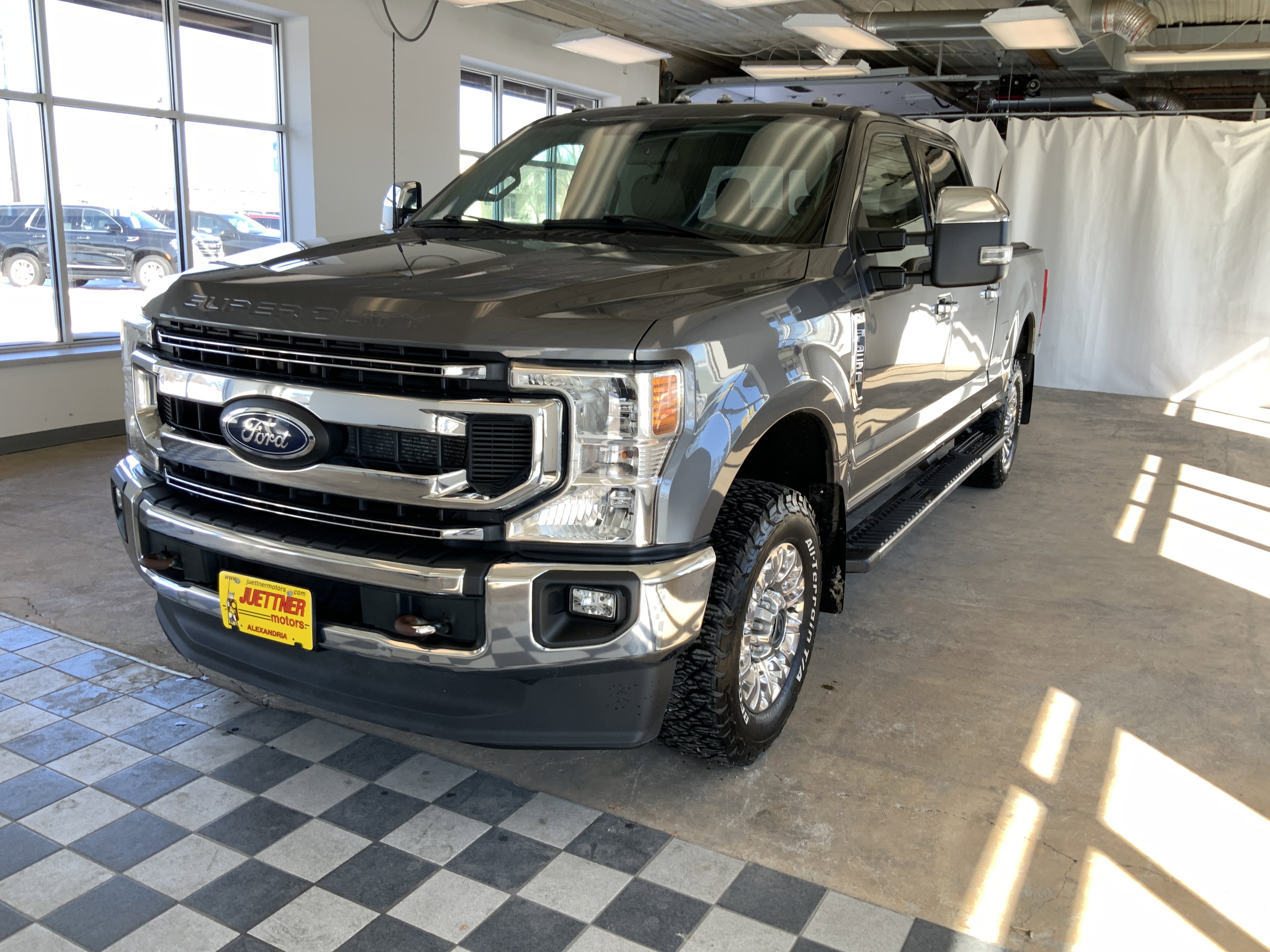 Used 2022 Ford F250 XLT w/ XLT Premium Package image 5
