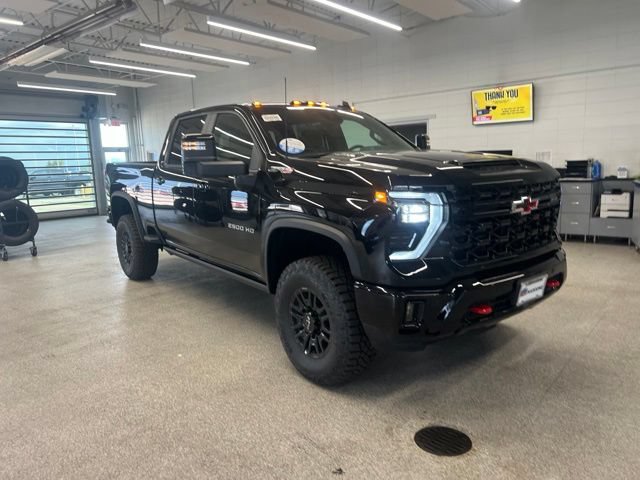 New 2026 Chevrolet Silverado 2500 ZR2 AWD/4WD image 3