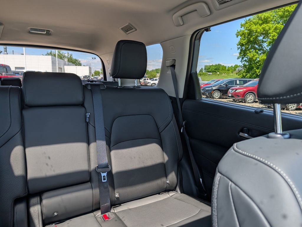New 2026 Nissan Pathfinder SL w/ SL Premium Package (P04) AWD/4WD image 14
