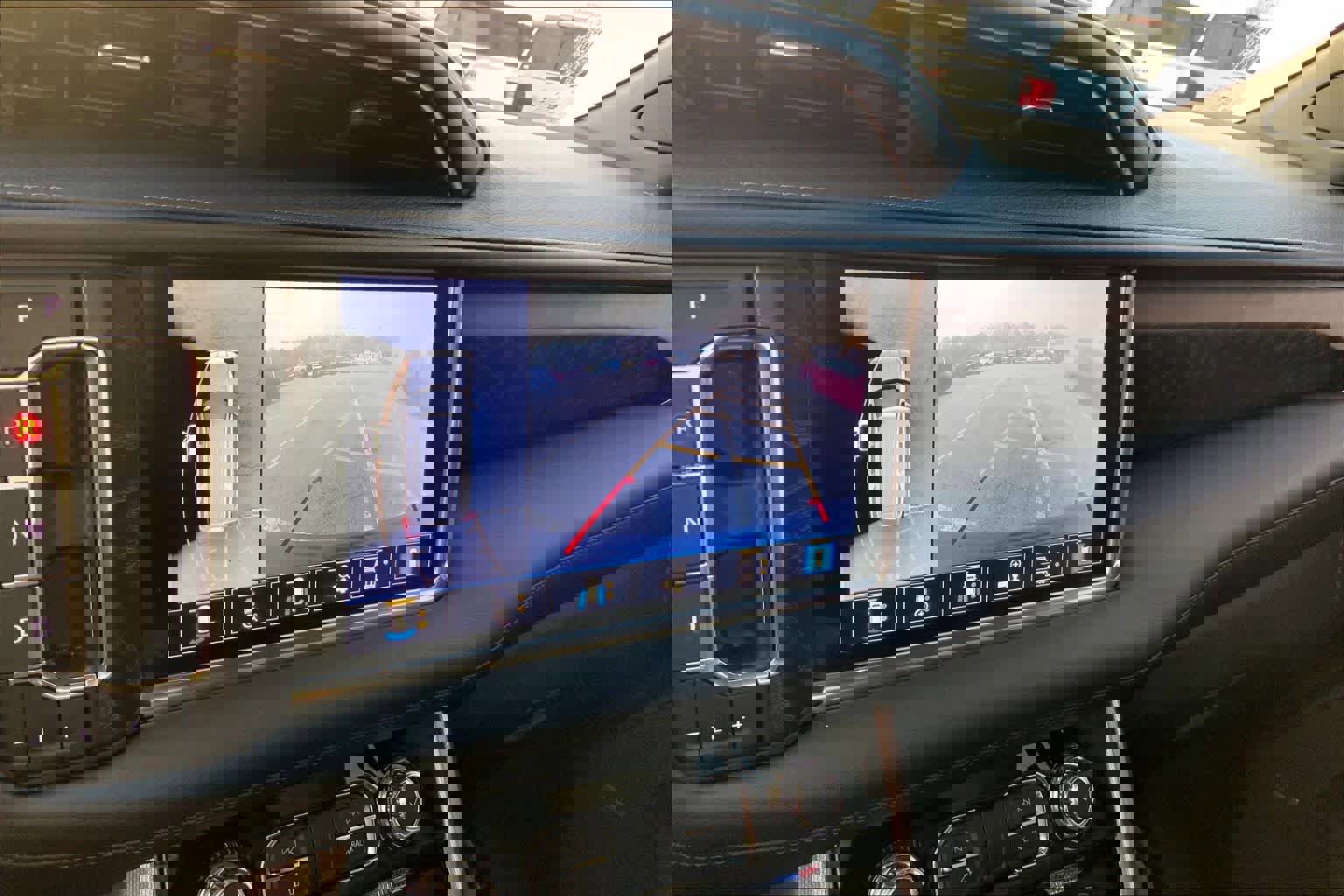 Used 2021 GMC Yukon Denali w/ Denali Ultimate Package image 28