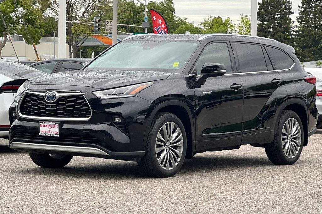 Used 2021 Toyota Highlander Platinum FWD image 7