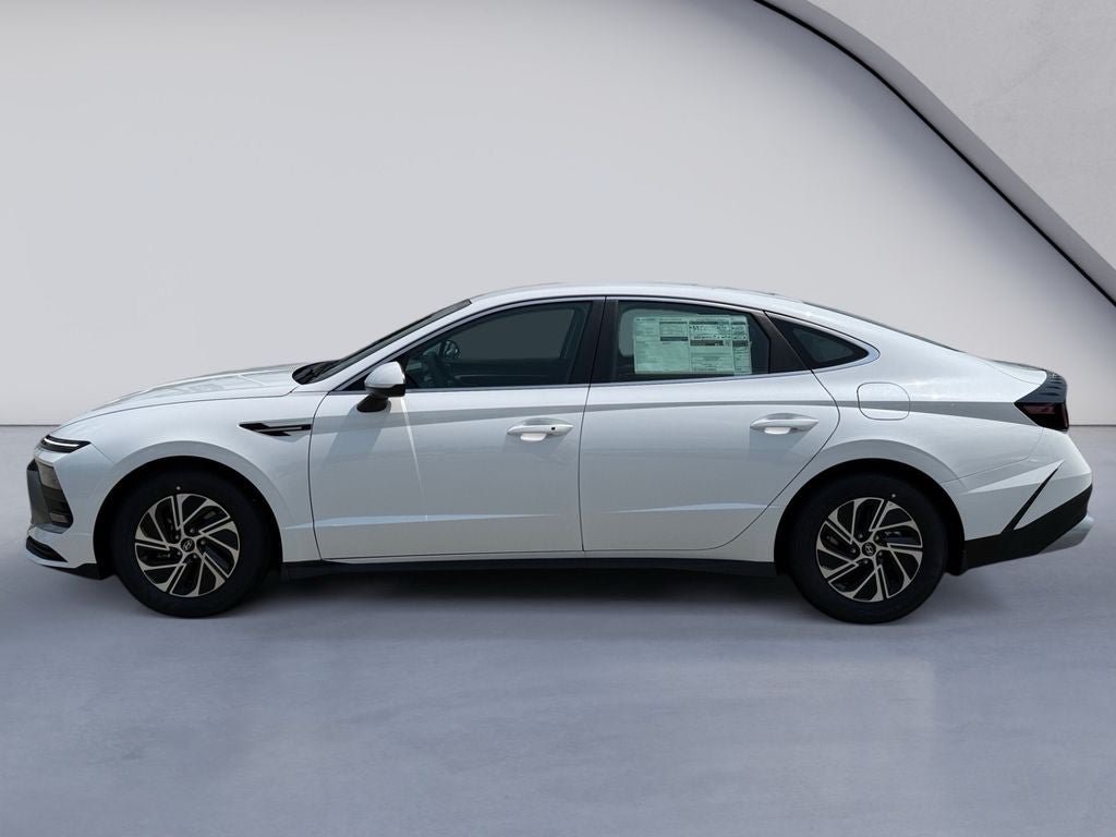 New 2026 Hyundai Sonata Blue FWD image 2