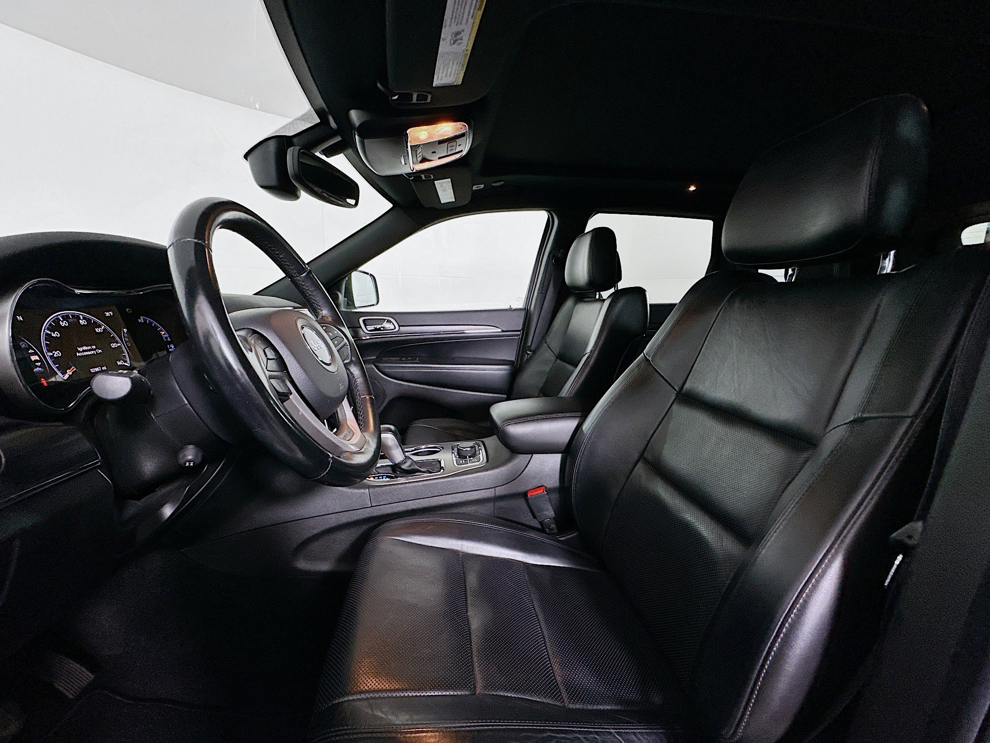 Used 2021 Jeep Grand Cherokee Limited w/ Luxury Group II image 13