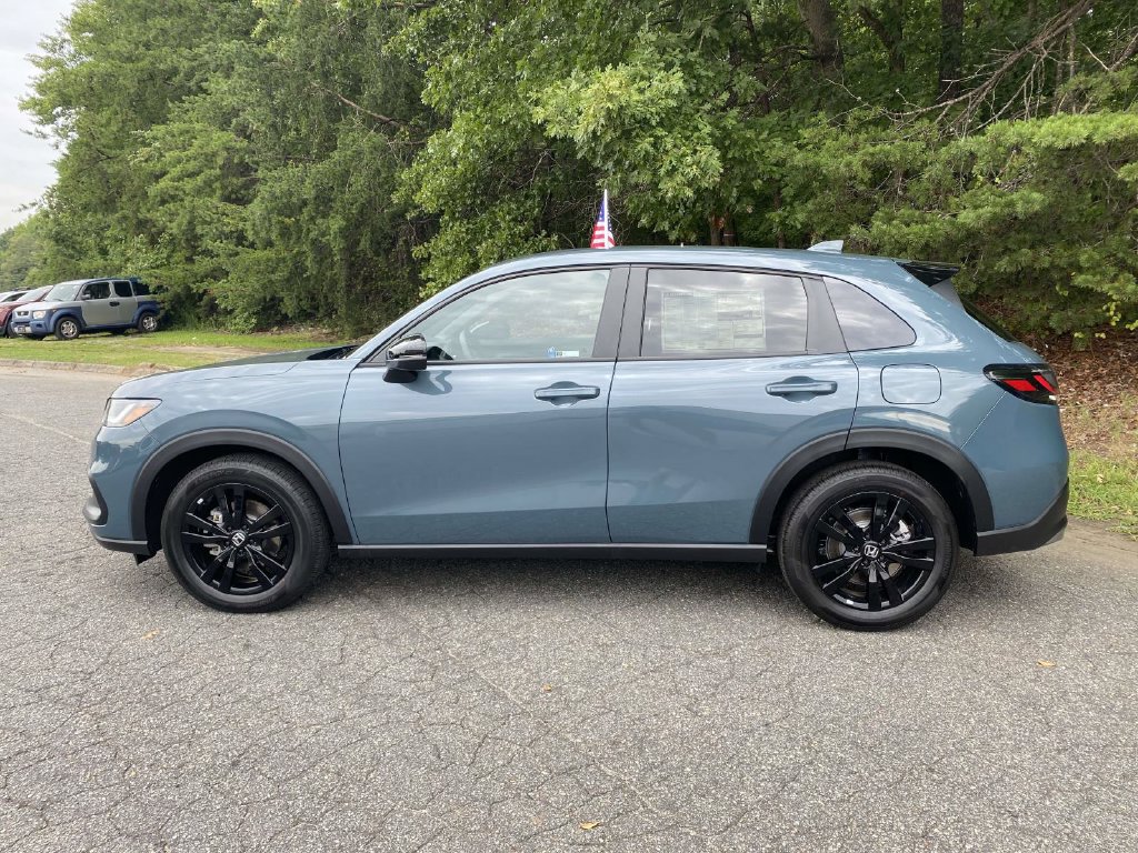 New 2027 Honda HR-V Sport image 2
