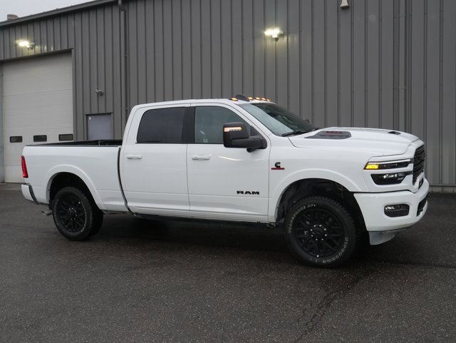 Used 2025 RAM 3500 Limited image 10