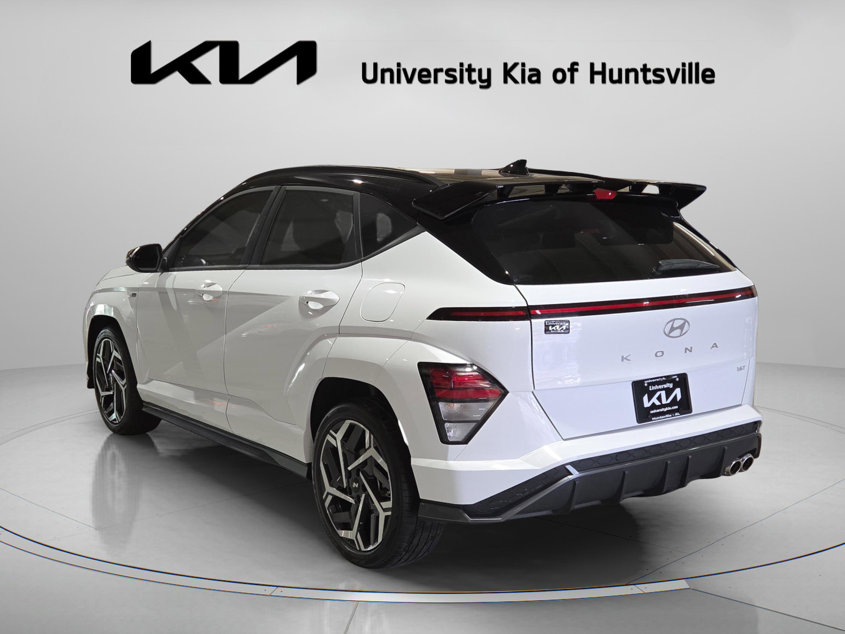Used 2024 Hyundai Kona N Line image 6