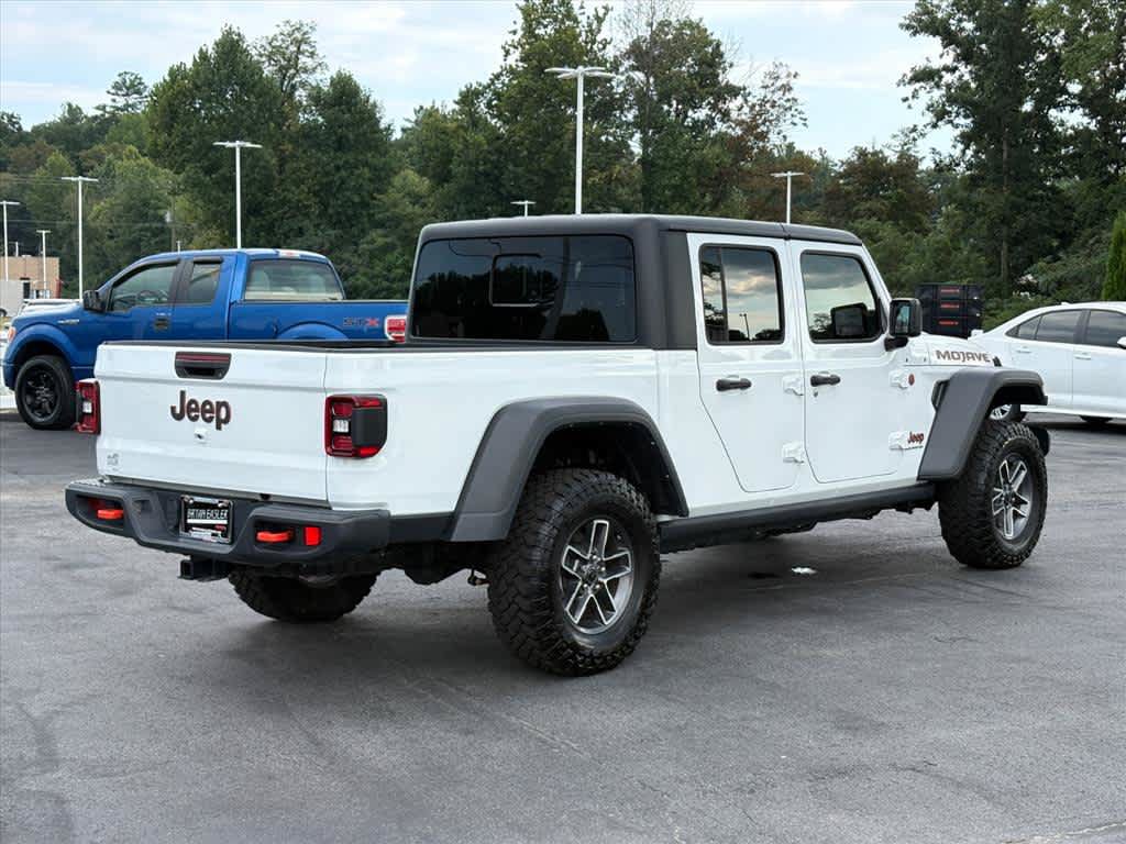 Used 2024 Jeep Gladiator Mojave w/ Technology Group AWD/4WD image 3