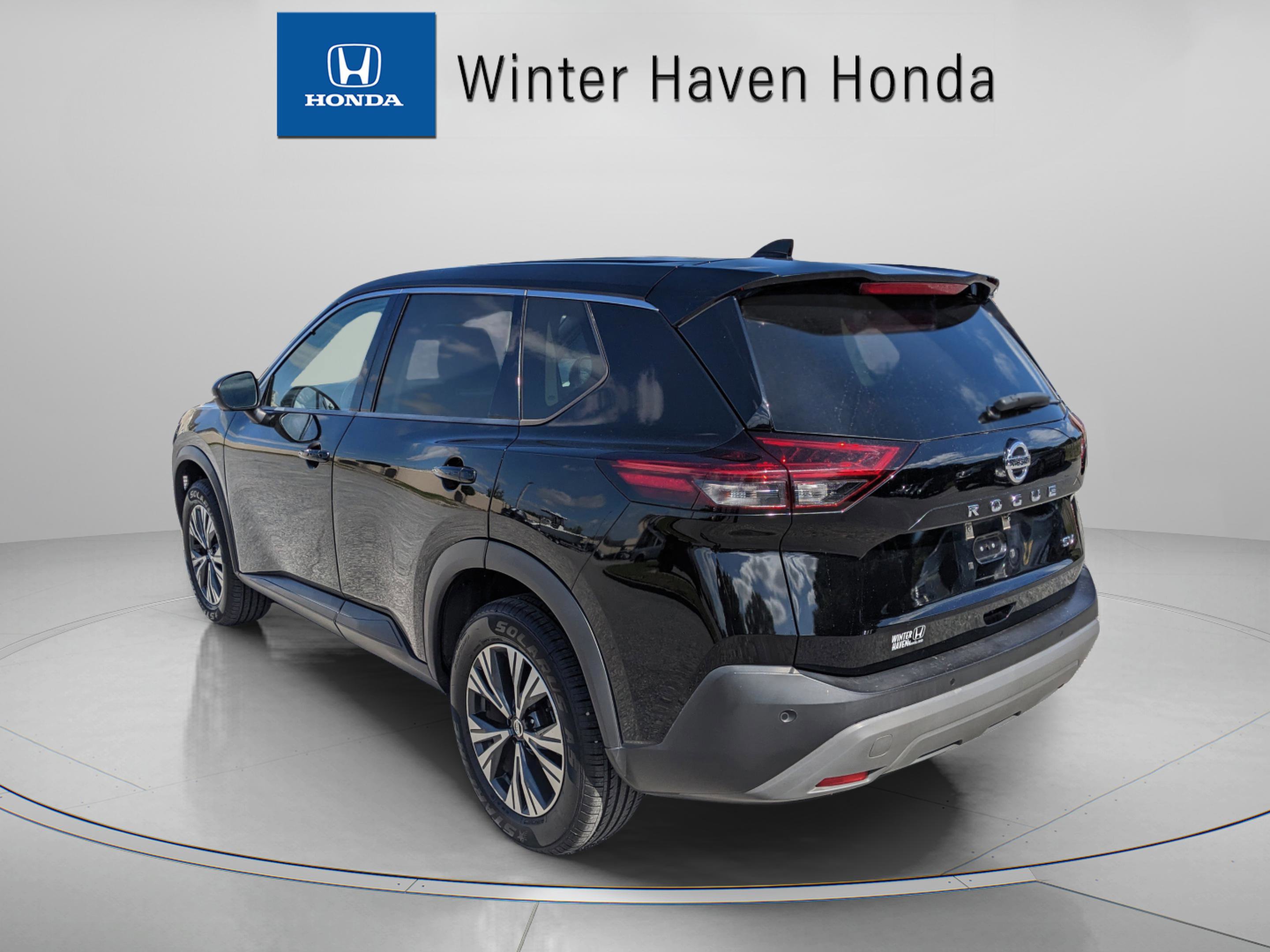 Used 2021 Nissan Rogue SV image 6