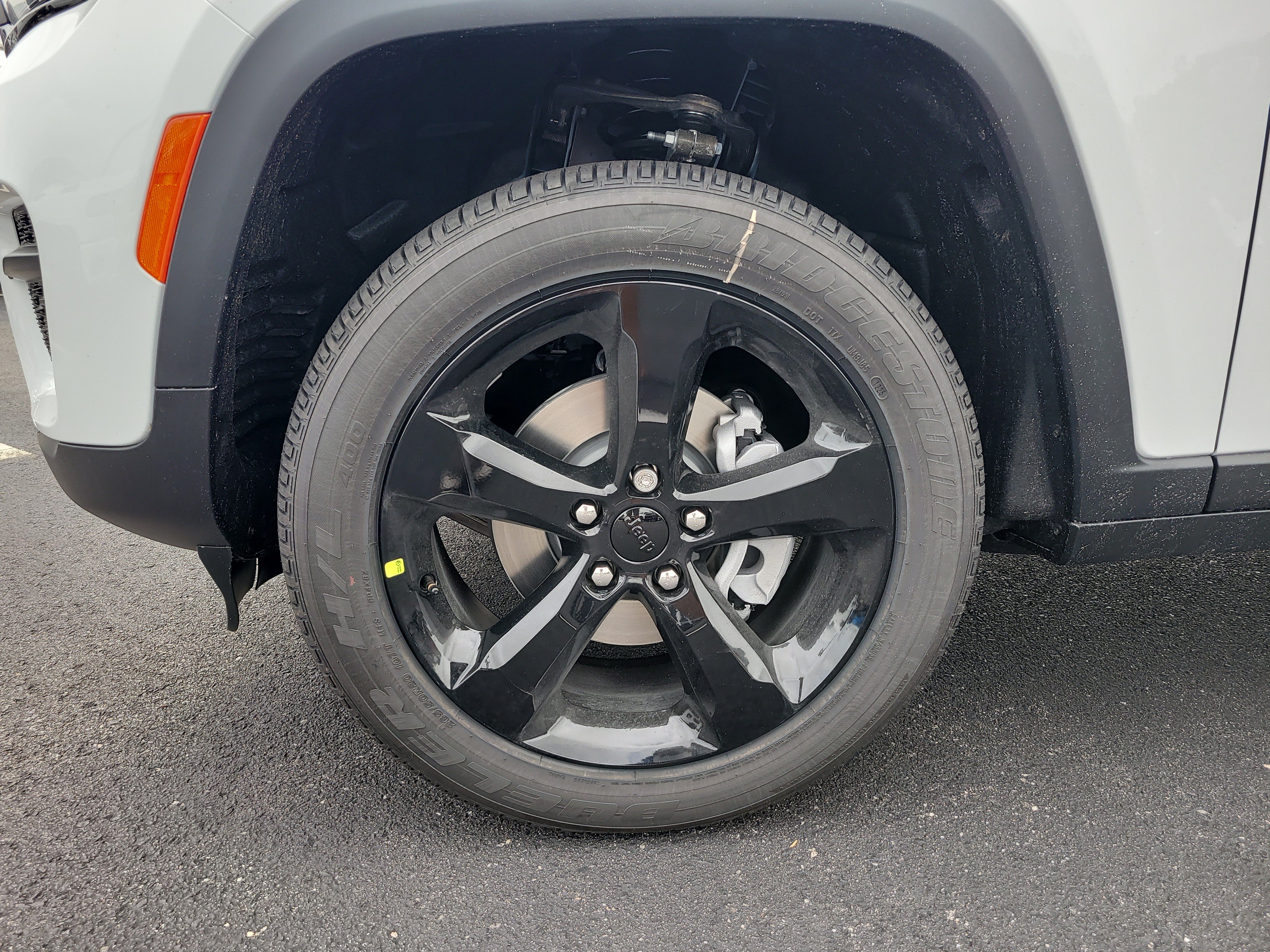 New 2025 Jeep Grand Cherokee Altitude RWD image 10