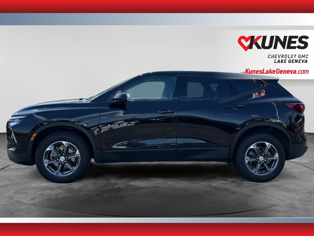 Used 2025 Chevrolet Blazer LT AWD/4WD image 7