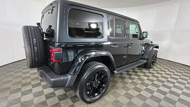 Used 2023 Jeep Wrangler Unlimited Sahara w/ Cold Weather Group AWD/4WD video 3