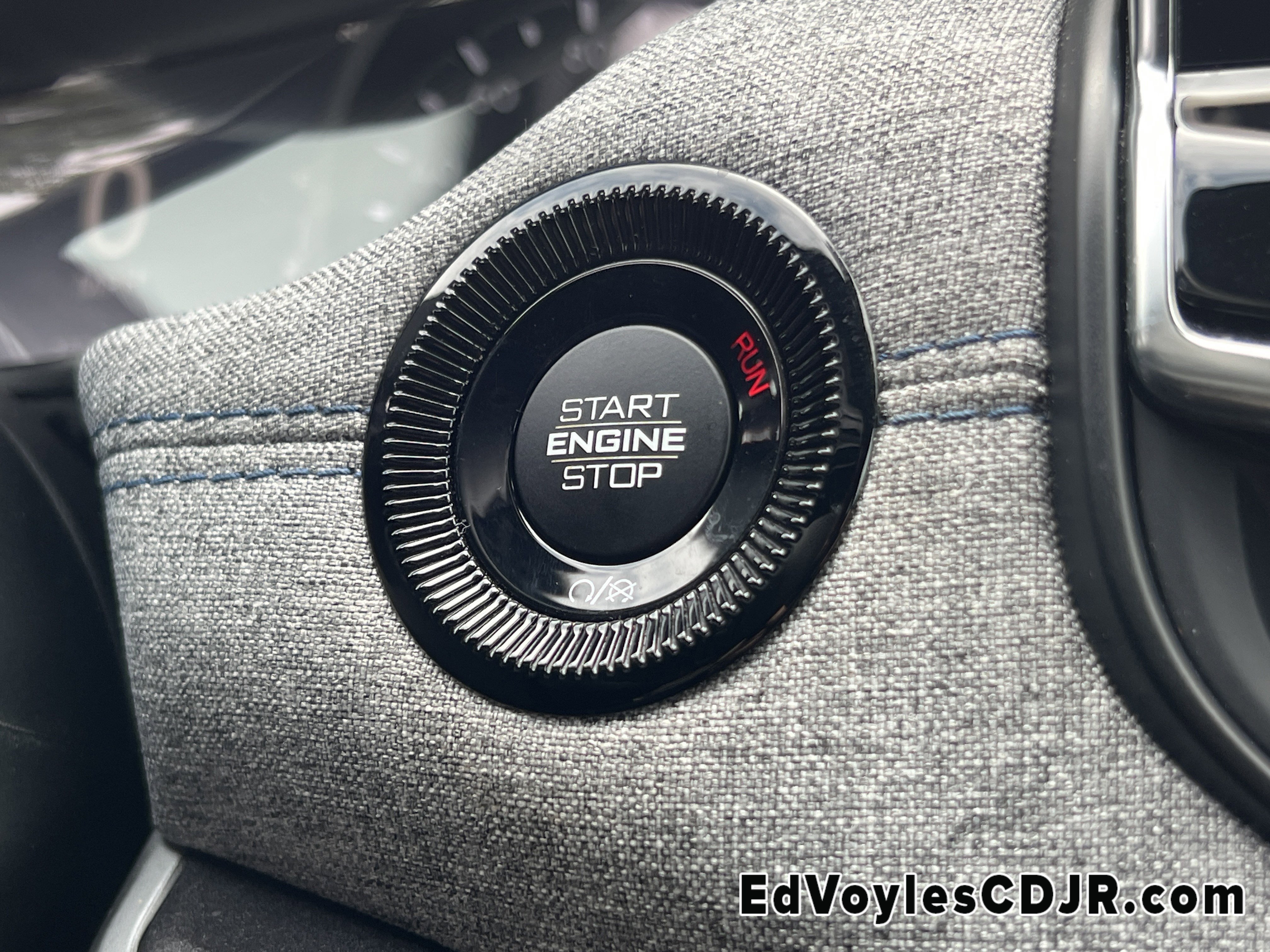 Used 2023 Jeep Compass Sport image 36