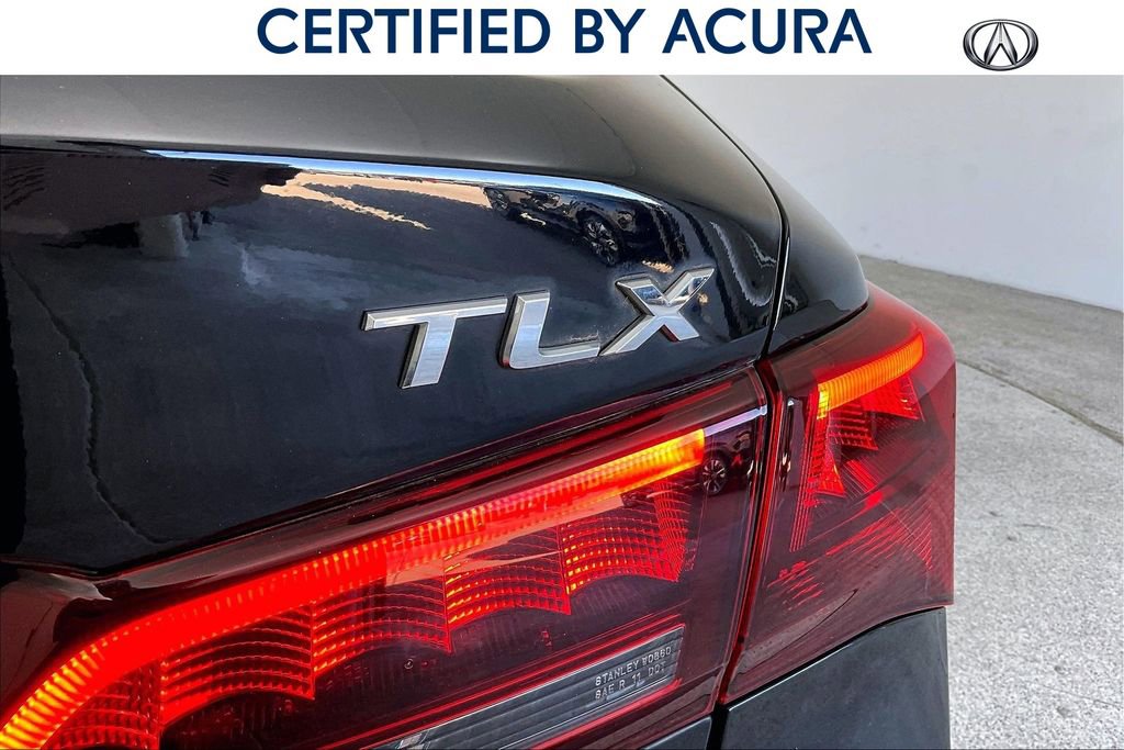 Used 2017 Acura TLX image 39