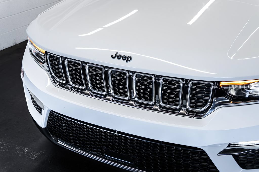 Used 2023 Jeep Grand Cherokee 4WD 4xe image 10