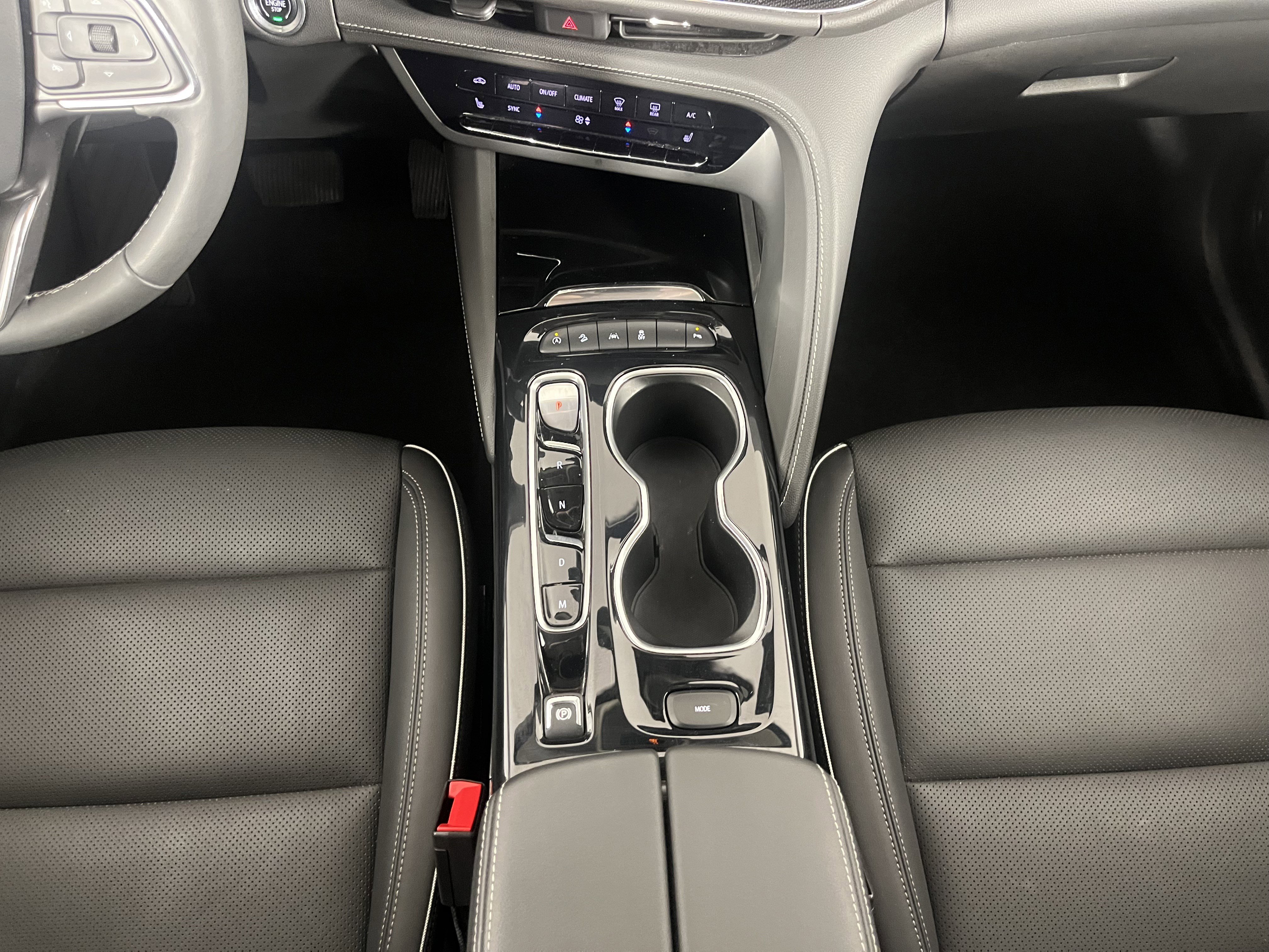 Used 2023 Buick Envision Essence image 16