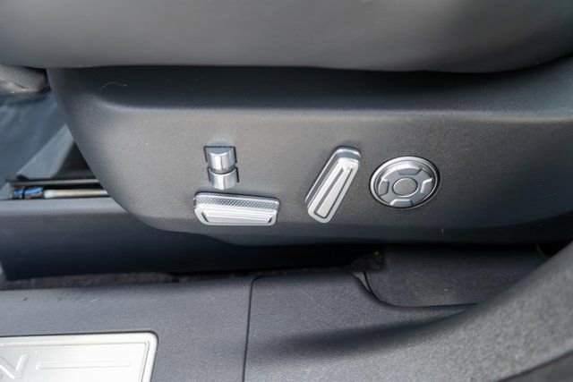 Used 2024 Lincoln Nautilus Reserve w/ Equipment Group 203A image 25