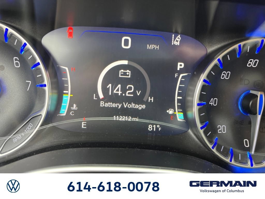 Used 2018 Chrysler Pacifica Limited w/ Tire & Wheel Group FWD image 27