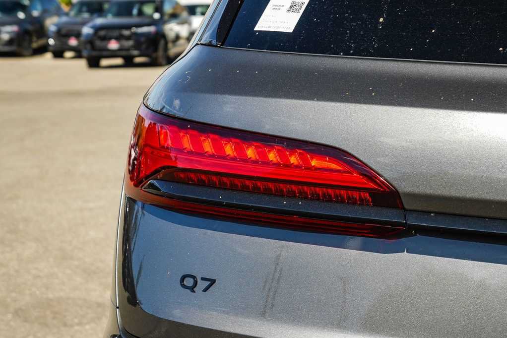New 2026 Audi Q7 2.0T Premium Plus AWD/4WD image 7