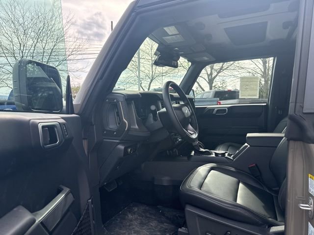 New 2025 Ford Bronco Badlands image 9