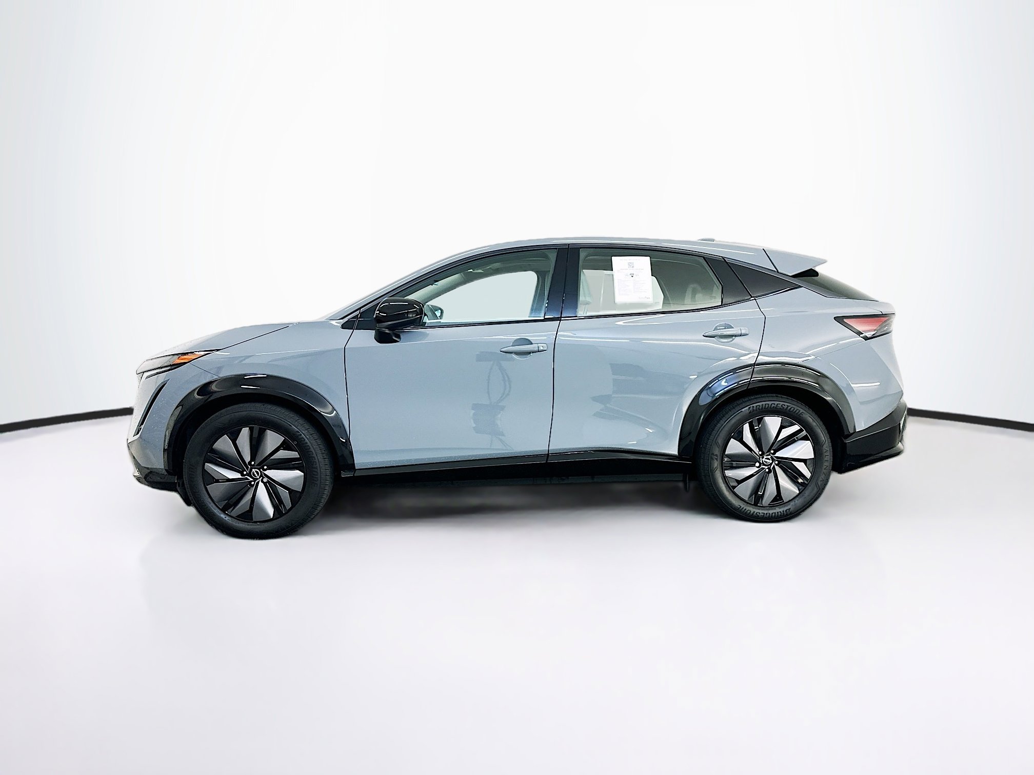 Used 2024 Nissan Ariya AWD image 4