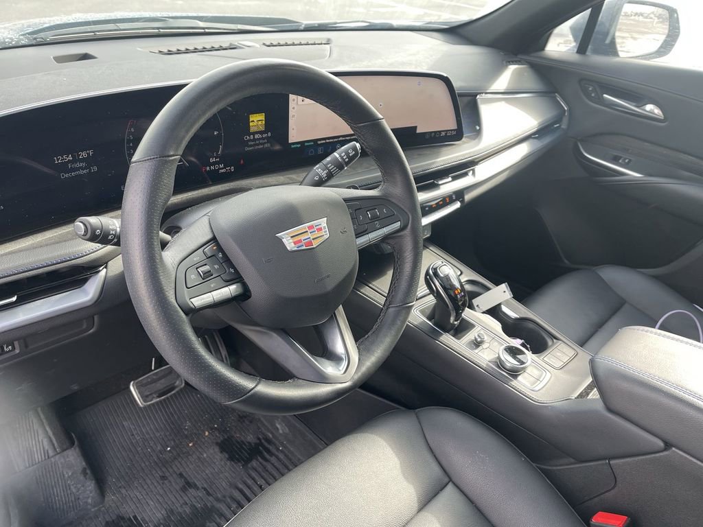 Certified 2024 Cadillac XT4 Sport w/ Cold Weather Package image 8