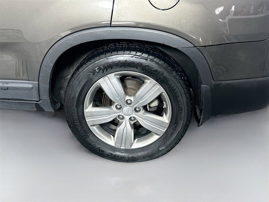 Used 2013 Kia Sorento EX image 30
