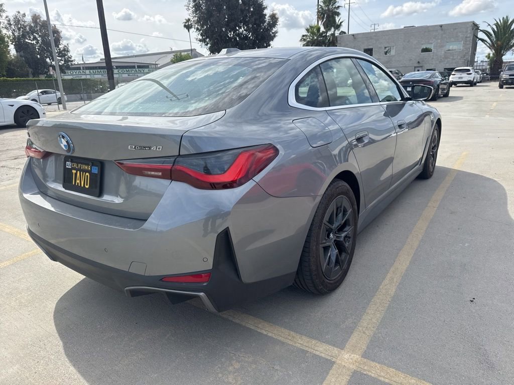 Used 2022 BMW i4 eDrive40 RWD image 5