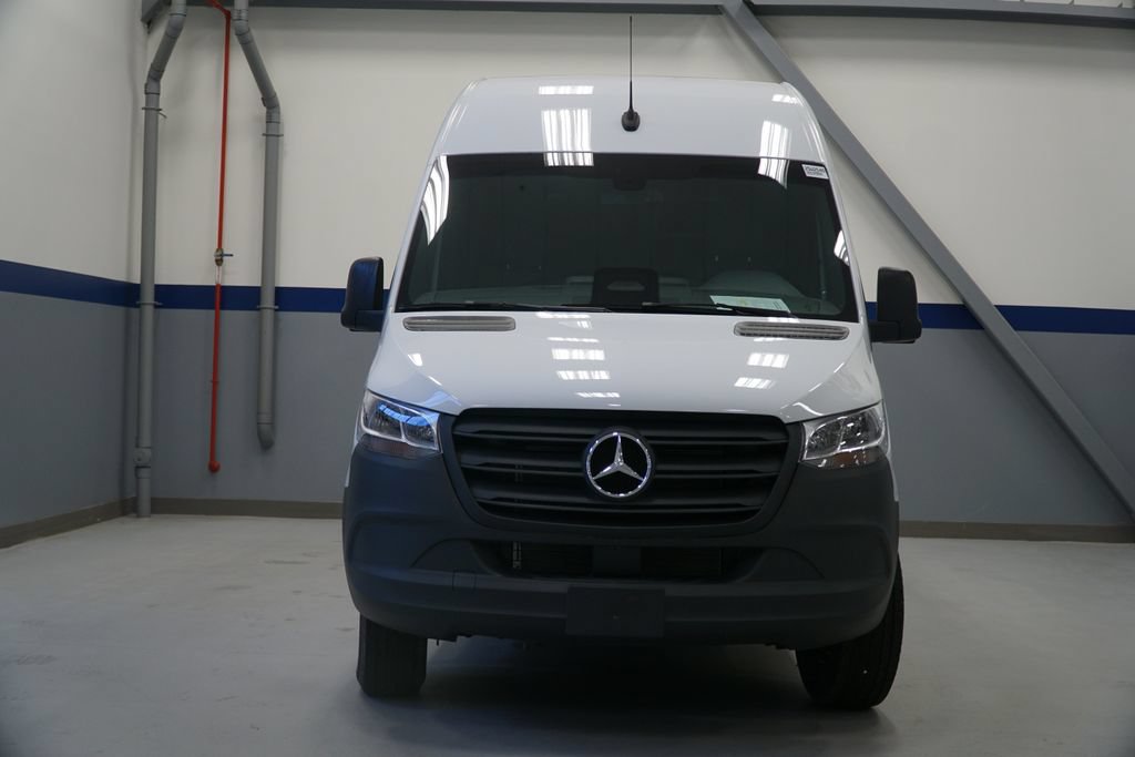 New 2025 Mercedes-Benz Sprinter 2500 image 2