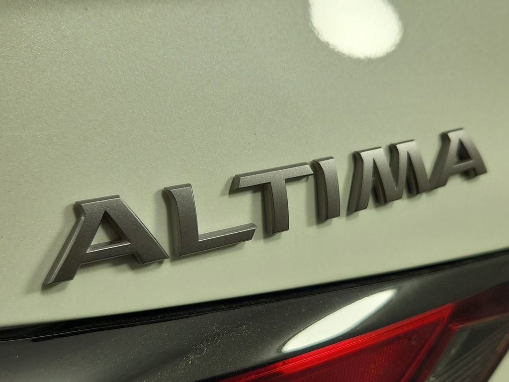 New 2025 Nissan Altima 2.5 SR w/ SR Premium Package AWD/4WD image 9