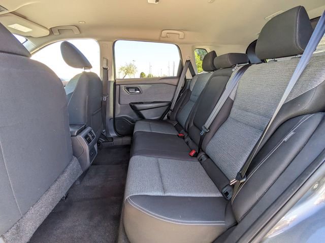 Used 2023 Nissan Rogue SV image 15