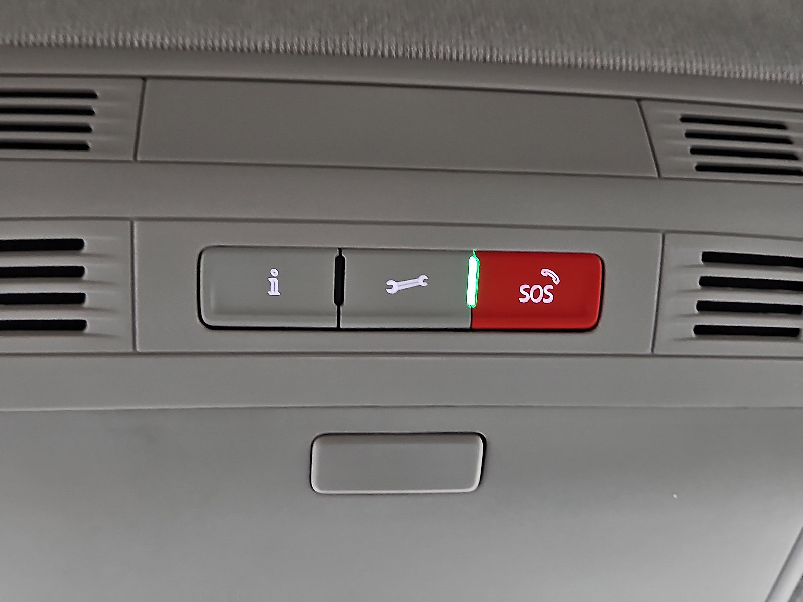 Certified 2024 Volkswagen Tiguan S image 20