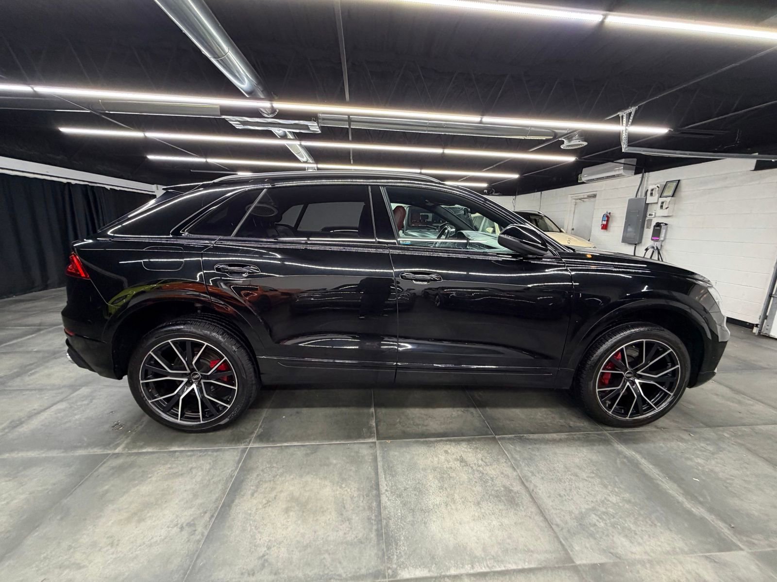 Used 2022 Audi SQ8 Prestige w/ Prestige Package image 8