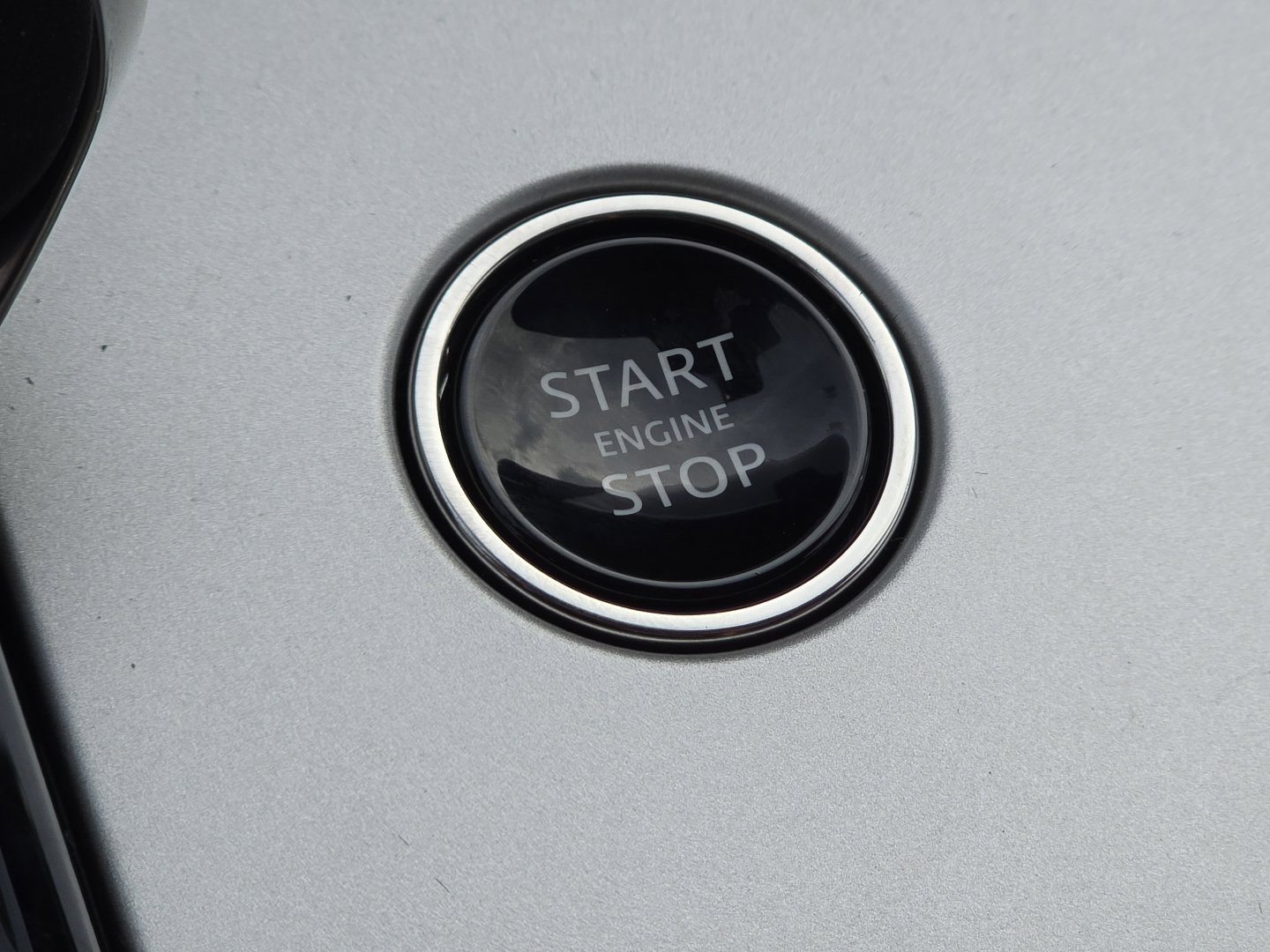 New 2026 Land Rover Range Rover Long Wheelbase SE image 11