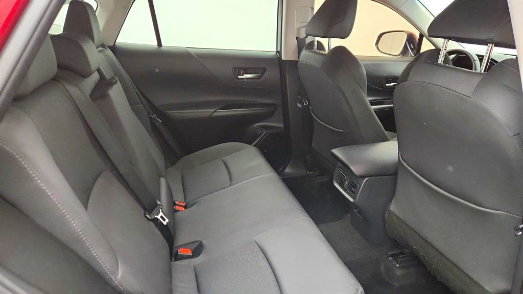 Used 2021 Toyota Venza LE image 22