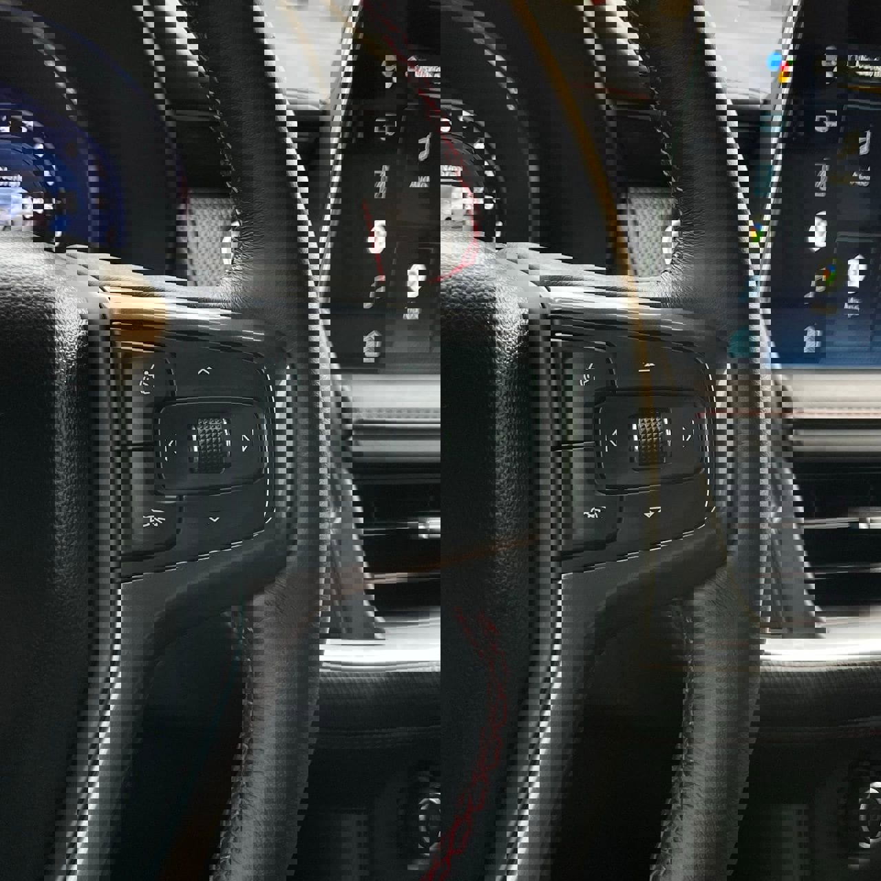 Used 2022 Chevrolet Tahoe RST w/ Luxury Package AWD/4WD image 15