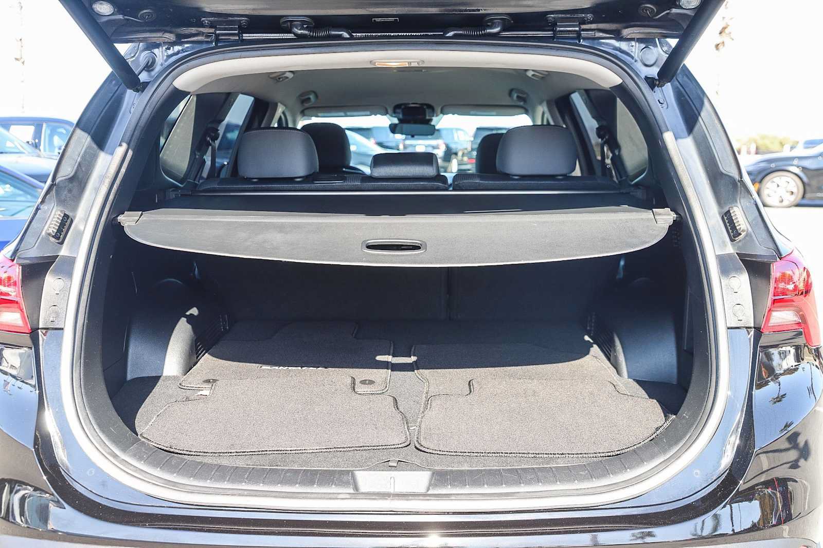 Used 2023 Hyundai Santa Fe SEL w/ Cargo Package FWD image 28