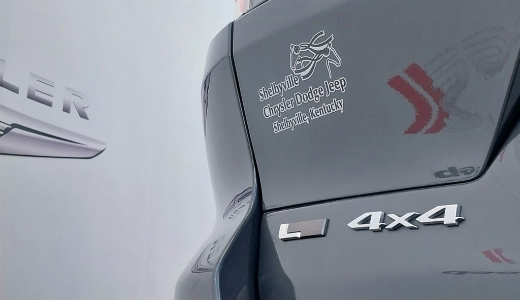 Used 2022 Jeep Grand Cherokee L Limited image 8