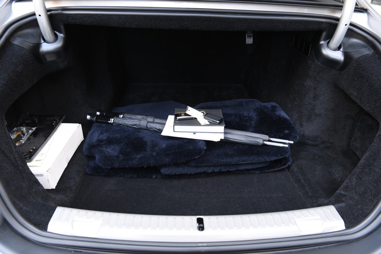 Used 2022 Rolls-Royce Ghost w/ Ghost Package image 30