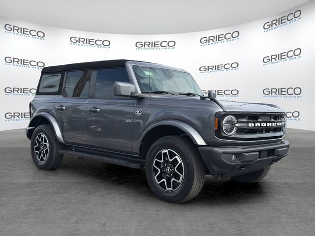 Used 2023 Ford Bronco Outer Banks AWD/4WD image 1