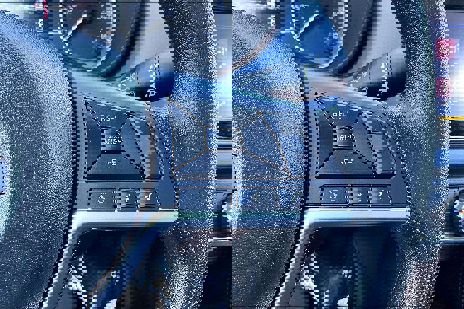 Used 2025 Nissan Versa SV w/ Trunk Package image 17