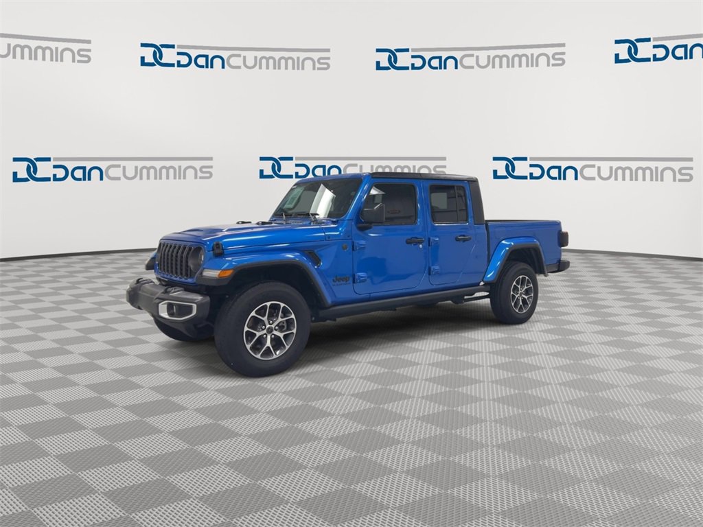 Used 2024 Jeep Gladiator Sport image 4