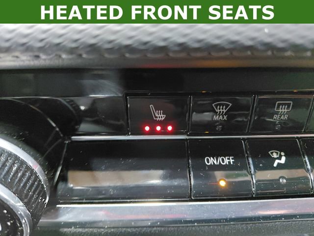 Used 2025 Chevrolet Equinox LT image 4