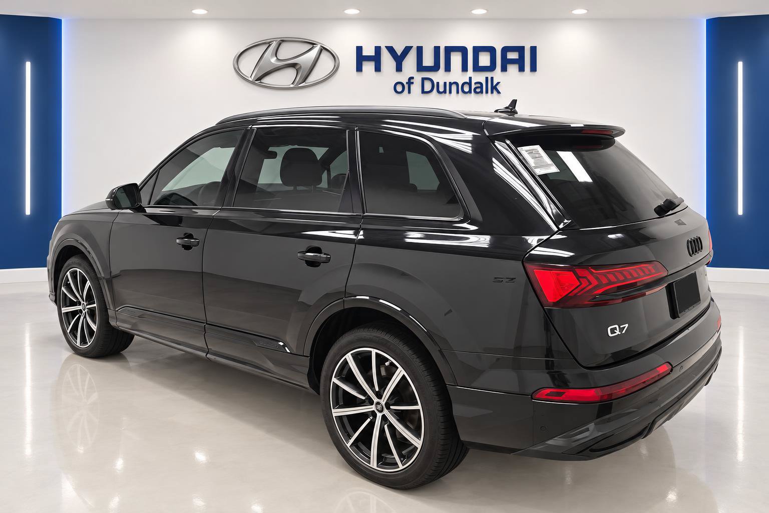 Used 2023 Audi Q7 3.0T Premium Plus AWD/4WD image 2