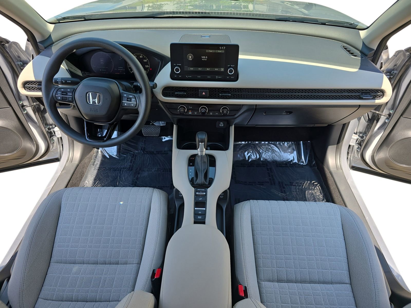 Used 2025 Honda HR-V LX image 15