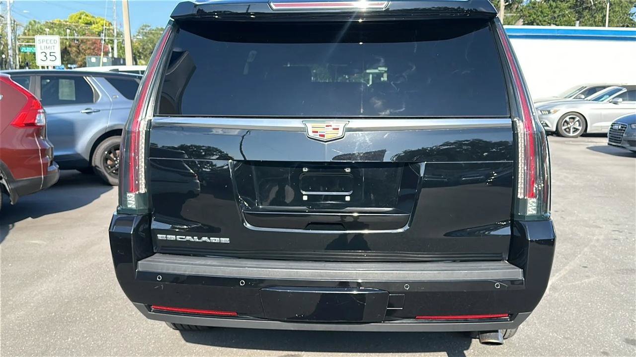 Used 2016 Cadillac Escalade ESV Platinum AWD/4WD image 12