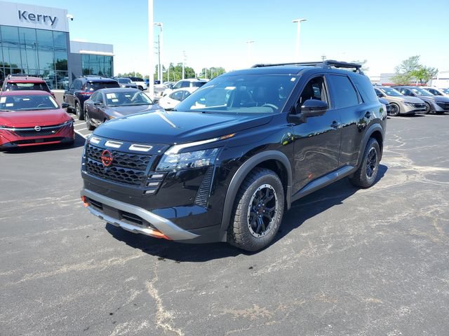 New 2026 Nissan Pathfinder Rock Creek AWD/4WD image 3