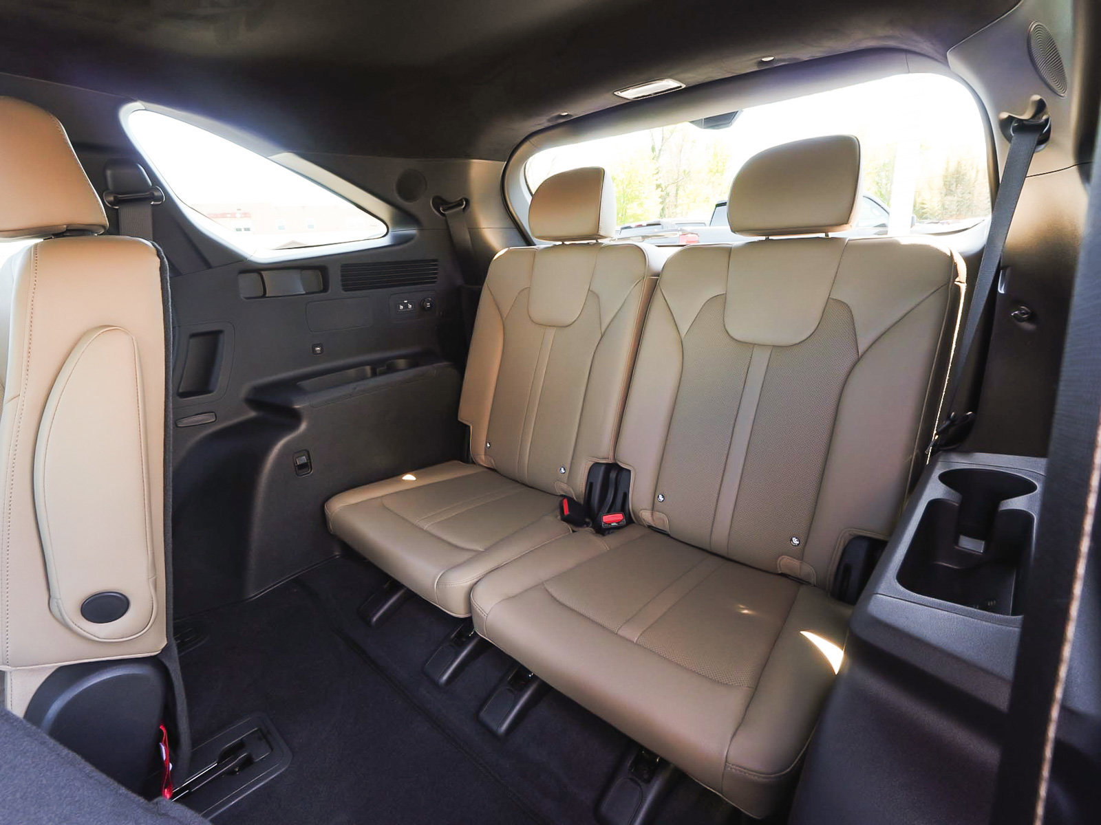 Used 2025 Kia Sorento SX Prestige w/ Olive Brown Leather Package AWD/4WD image 36