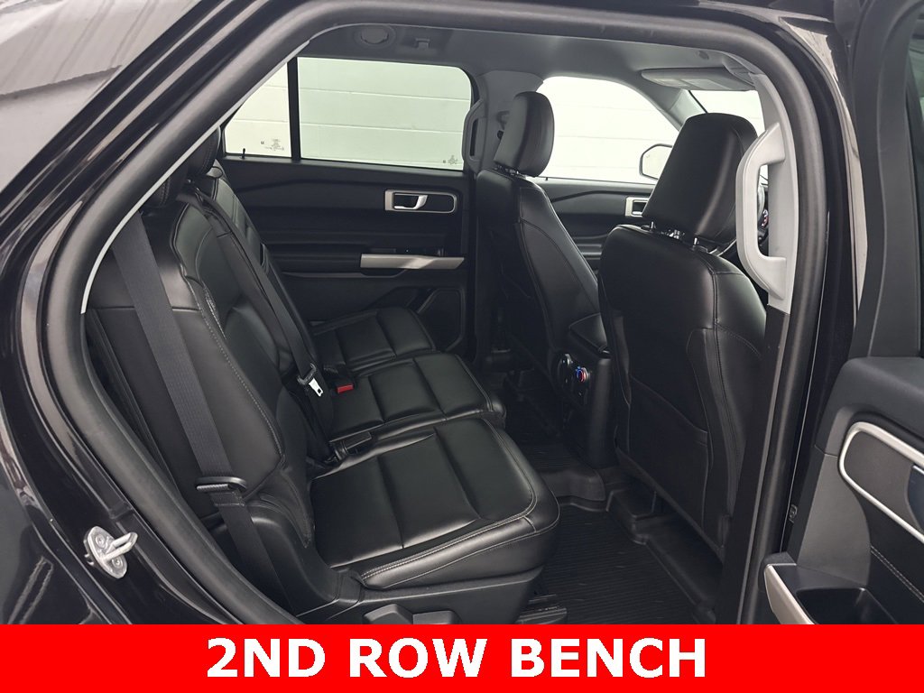 Used 2022 Ford Explorer XLT image 6