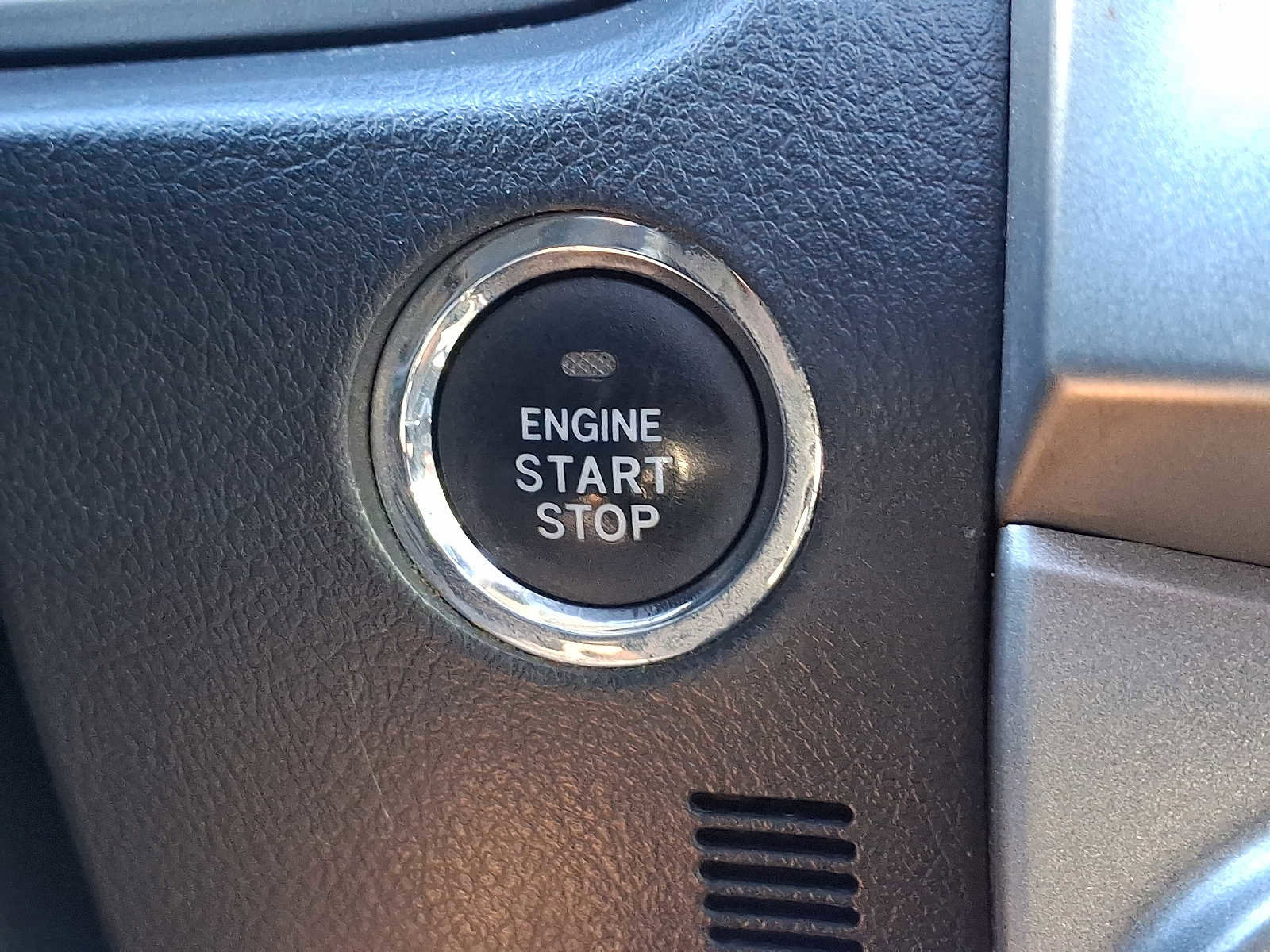 Used 2012 Toyota 4Runner Limited image 24